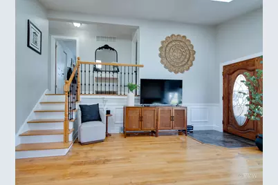 51 W Rozanne Drive, Addison, IL 60101 - Photo 5