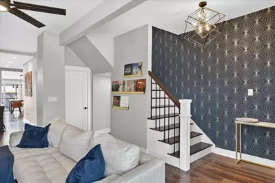 3426 N Albany Avenue, Chicago, IL 60618 - Photo 3