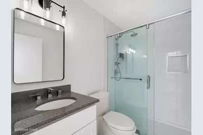 604 W Armitage Avenue, Chicago, IL 60614 - Photo 19