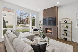 1855 N St Louis Ave, Chicago, IL 60647 - Photo 3