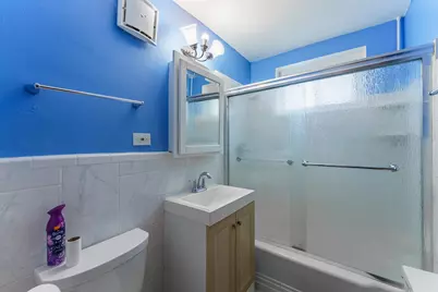 6035 N Damen Avenue #109, Chicago, IL 60659 - Photo 11
