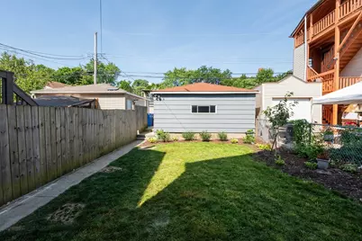 4226 N Bernard Street #2, Chicago, IL 60618 - Photo 9