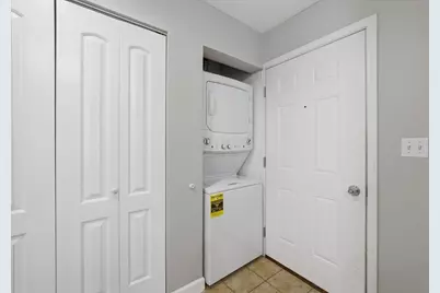 3447 Ridgeland Avenue #104, Berwyn, IL 60402 - Photo 7