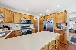 17218 Hillside Ave, Hazel Crest, IL 60429 - Photo 7