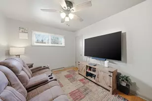 17218 Hillside Ave, Hazel Crest, IL 60429 - Photo 15