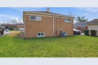 17218 Hillside Avenue, Hazel Crest, IL 60429 - Photo 33