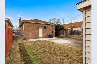 12321 S Green Street, Calumet Park, IL 60827 - Photo 21