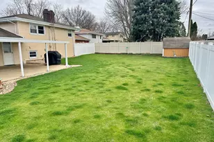 621 Bethel Dr, Joliet, IL 60435 - Photo 7