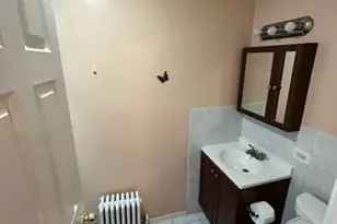 5048 W Henderson St, Chicago, IL 60641 - Photo 5