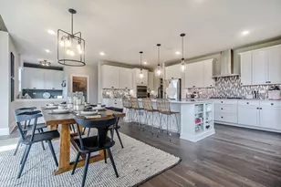 12 River Highlands Dr, Hawthorn Woods, IL 60047 - Photo 13