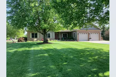 22011 Pringle Drive, Marengo, IL 60152 - Photo 3