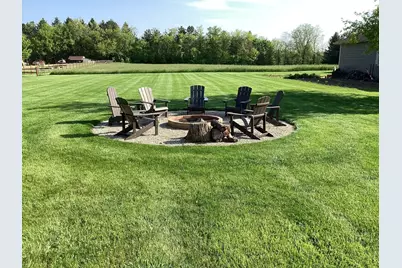 22011 Pringle Drive, Marengo, IL 60152 - Photo 5