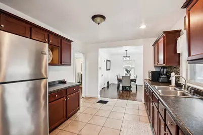 9404 S 55th Court, Oak Lawn, IL 60453 - Photo 5