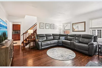 9404 S 55th Court, Oak Lawn, IL 60453 - Photo 3