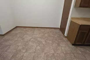 9950 Treetop Dr, Orland Park, IL 60462 - Photo 3