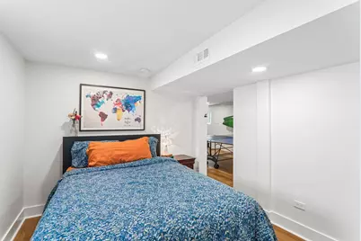 5435 N Lieb Avenue, Chicago, IL 60630 - Photo 21