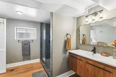 5435 N Lieb Avenue, Chicago, IL 60630 - Photo 13