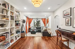 5435 N Lieb Ave, Chicago, IL 60630 - Photo 3