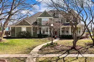 2204 Edgewater Pl, Champaign, IL 61822 - Photo 3