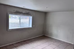 224 Heather Terrace, Round Lake Beach, IL 60073 - Photo 11