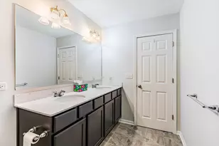 2931 Henley Ln, Naperville, IL 60540 - Photo 15