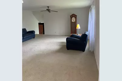 6013 Ridgeway Drive, Woodridge, IL 60517 - Photo 3