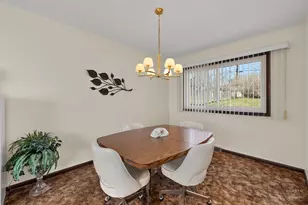 404 Lucille Ave, Fox River Grove, IL 60021 - Photo 7