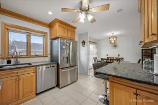 458 N 5th Ave, Des Plaines, IL 60016 - Photo 9