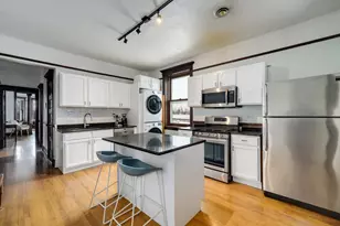 2208 W Cortez St, Chicago, IL 60622 - Photo 9