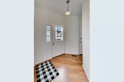 17804 W Braewick Road, Gurnee, IL 60031 - Photo 3