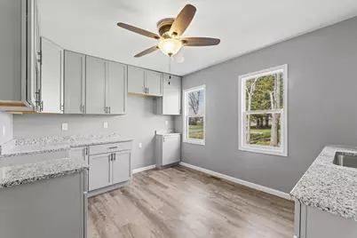 365 N Lincoln Street, Bement, IL 61813 - Photo 11