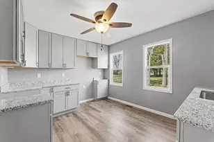 365 N Lincoln St, Bement, IL 61813 - Photo 11