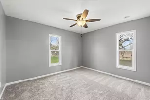 365 N Lincoln St, Bement, IL 61813 - Photo 23