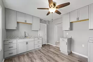 365 N Lincoln St, Bement, IL 61813 - Photo 13