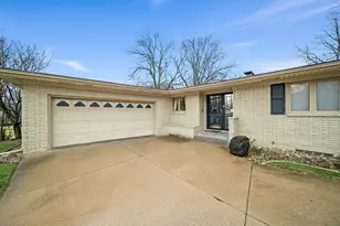 3138 12th Ave, Moline, IL 61265 - Photo 3