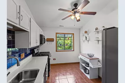 387 Elizabeth Drive #D, Wood Dale, IL 60191 - Photo 5