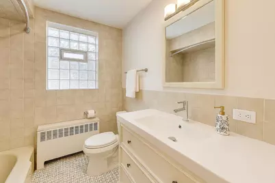 6503 N Maplewood Avenue, Chicago, IL 60645 - Photo 19