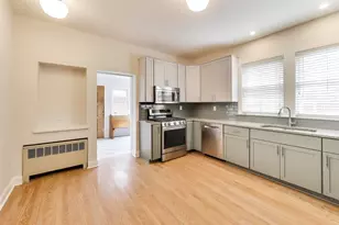 6503 N Maplewood Ave, Chicago, IL 60645 - Photo 9