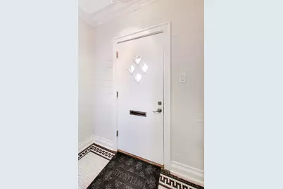 6503 N Maplewood Avenue, Chicago, IL 60645 - Photo 3