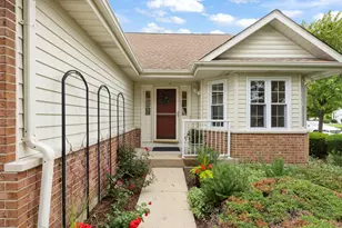 21403 W Sycamore Dr, Plainfield, IL 60544 - Photo 3