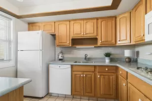 589 Jon Ln, Des Plaines, IL 60016 - Photo 7