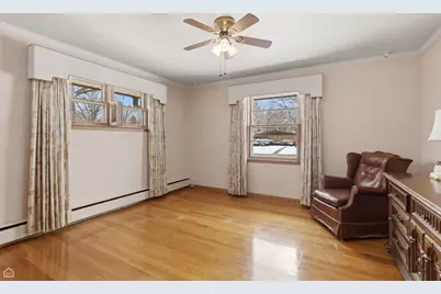 6543 Kolmar Avenue, Lincolnwood, IL 60712 - Photo 13