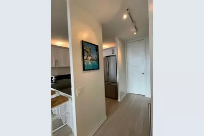 1030 N State Street #6F, Chicago, IL 60610 - Photo 9