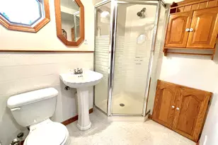 38W480 McDonald Rd, Elgin, IL 60124 - Photo 11