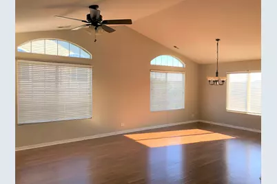 1609 Fredericksburg Lane #1609, Aurora, IL 60503 - Photo 5