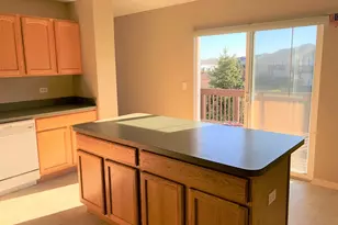 1609 Fredericksburg Ln, Aurora, IL 60503 - Photo 7