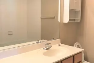 1609 Fredericksburg Ln, Aurora, IL 60503 - Photo 21