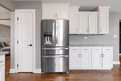 8667 Monaghan Drive, Tinley Park, IL 60487 - Photo 7