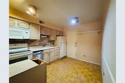 9700 Bianco Terrace #2D, Des Plaines, IL 60016 - Photo 5