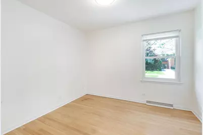 913 S Mitchell Avenue, Elmhurst, IL 60126 - Photo 9